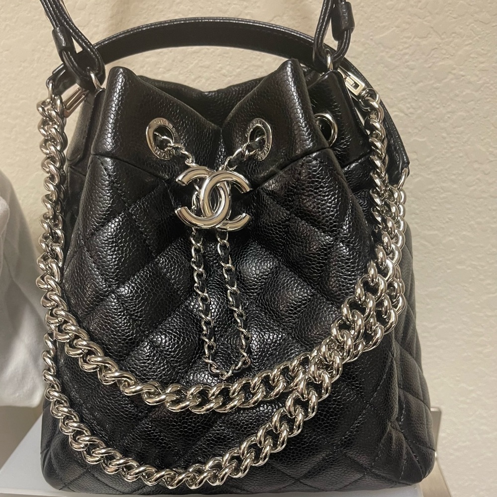 19k Black Caviar SHW Bucket Bag💕🎊